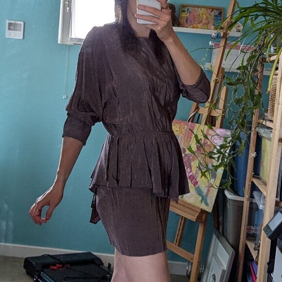 Vintage metallic-like purple mini dress with flattering hip skirt, size M - Picture 13 of 15